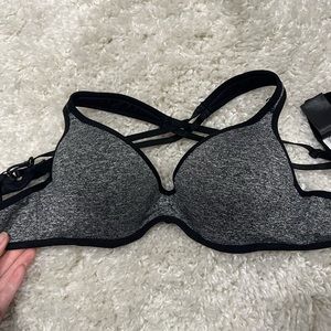 34B underwire padded gym fitness workout sports bra grey and black